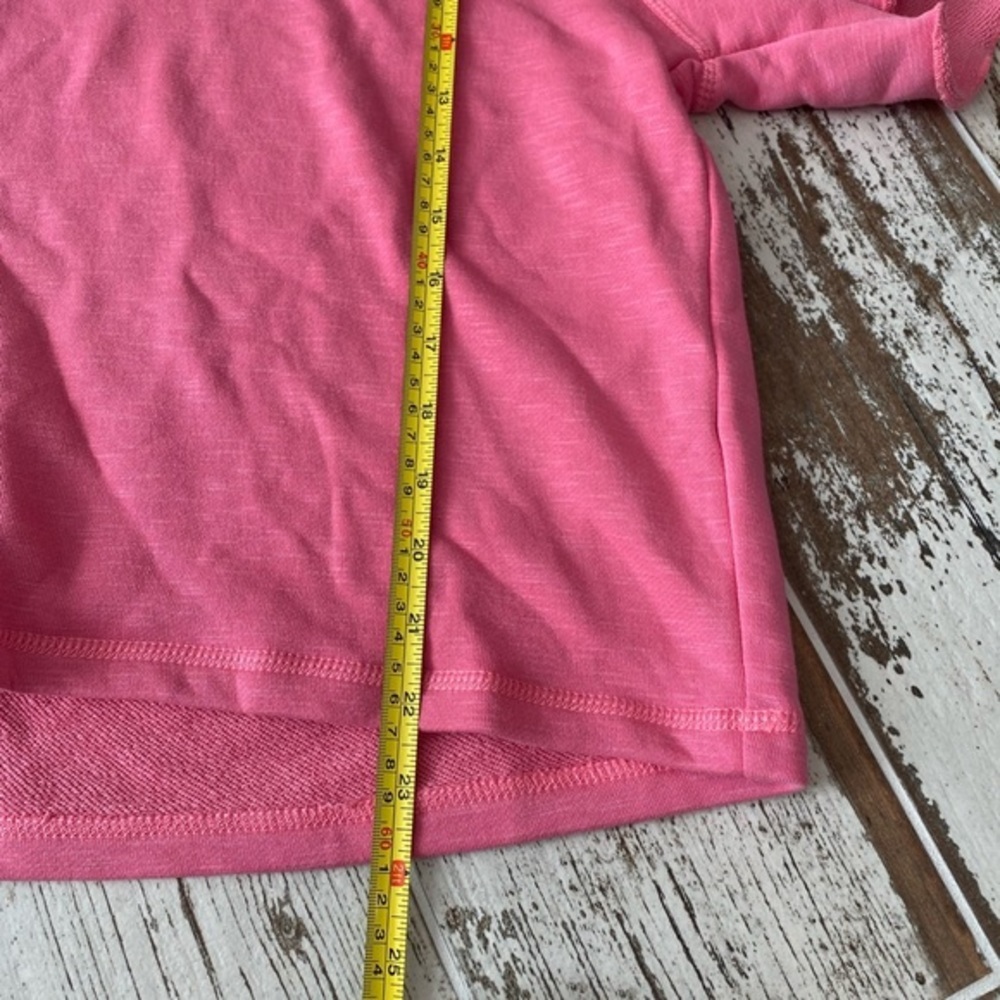 NWT! PINK slightly cropped/wide sleeved CHASER top - Picture 7 of 10